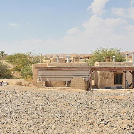 Desert Days Mud Cabin'S Resort Tzukim Luaran gambar