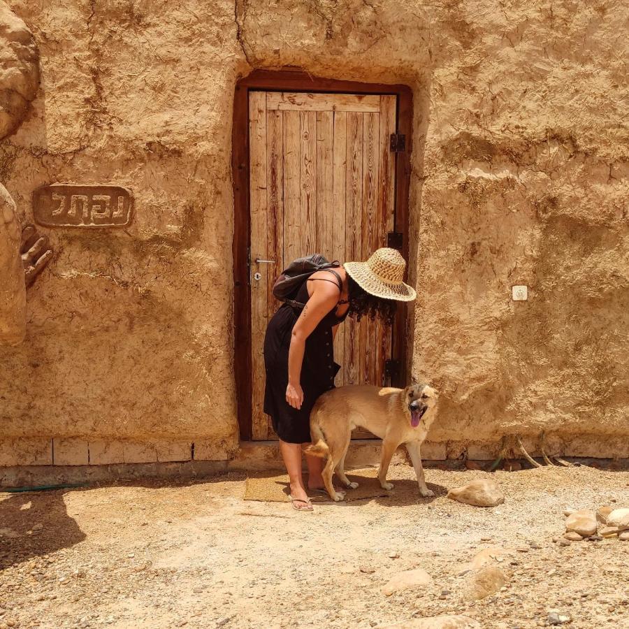 Desert Days Mud Cabin'S Resort Tzukim Luaran gambar