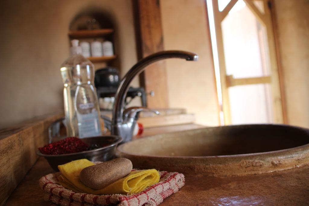 Desert Days Mud Cabin'S Resort Tzukim Luaran gambar