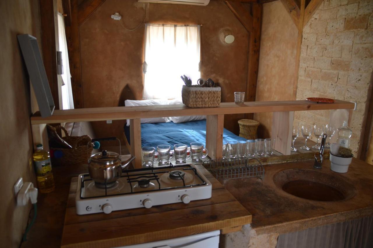 Desert Days Mud Cabin'S Resort Tzukim Luaran gambar